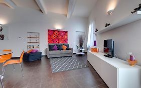 Glam Apartments